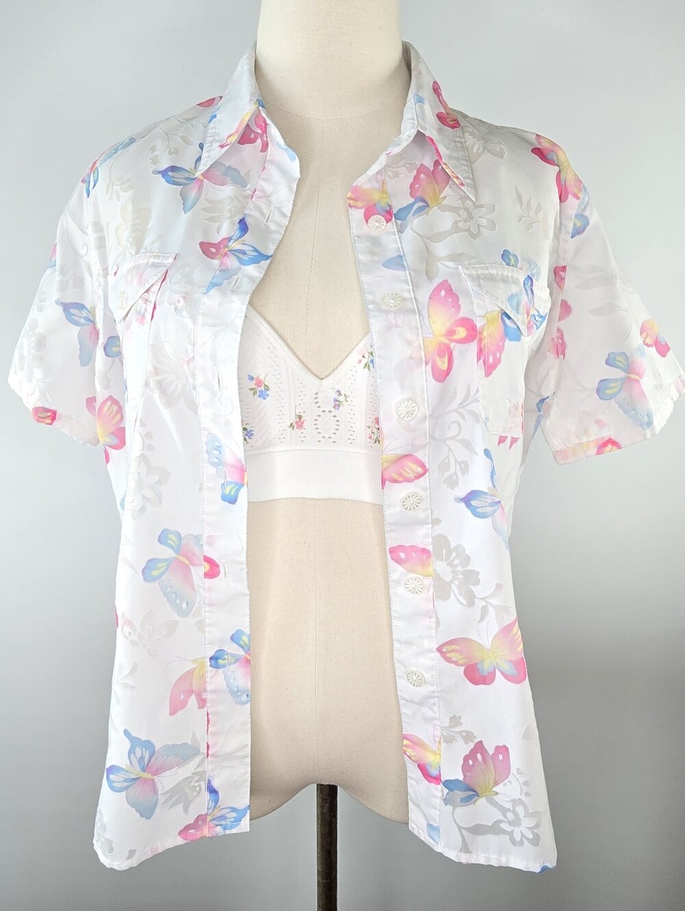 Alfred Dunner Vintage Butterfly Floral Burnout Button Front Top Shirt 10 Petite